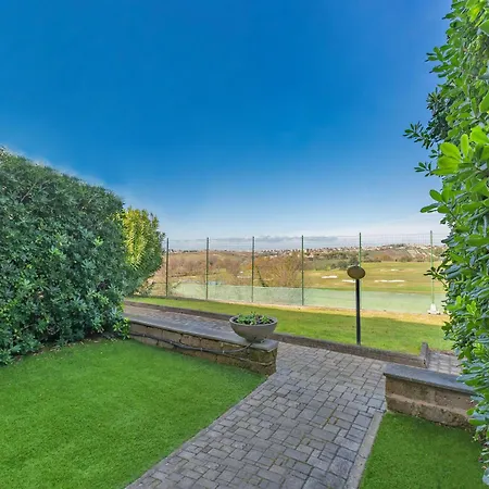 Apartment Apartment Near Marco Simone Golf & Rome, Cleaning Included *