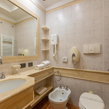Apartment Near Marco Simone Golf & Rome, Cleaning Included * Rom