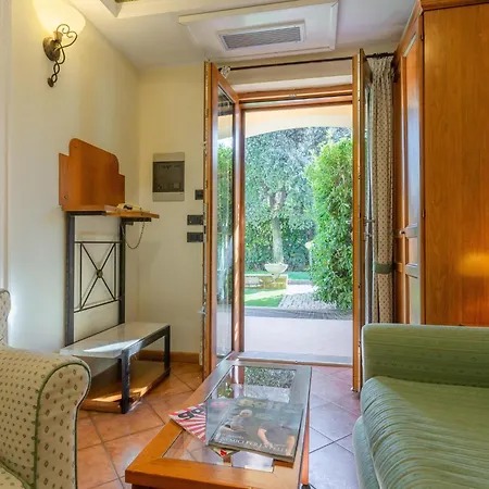 Apartment Near Marco Simone Golf & Rome, Cleaning Included Apartment