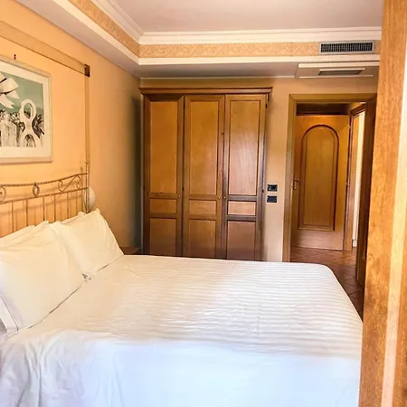 Apartment Apartment Near Marco Simone Golf & Rome, Cleaning Included *