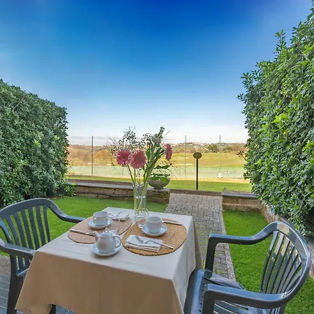 Apartment Near Marco Simone Golf & Rome, Cleaning Included *