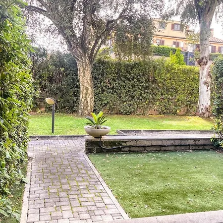Apartment Apartment Near Marco Simone Golf & Rome, Cleaning Included *